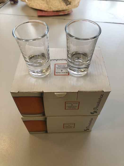 Продаю  рюмки