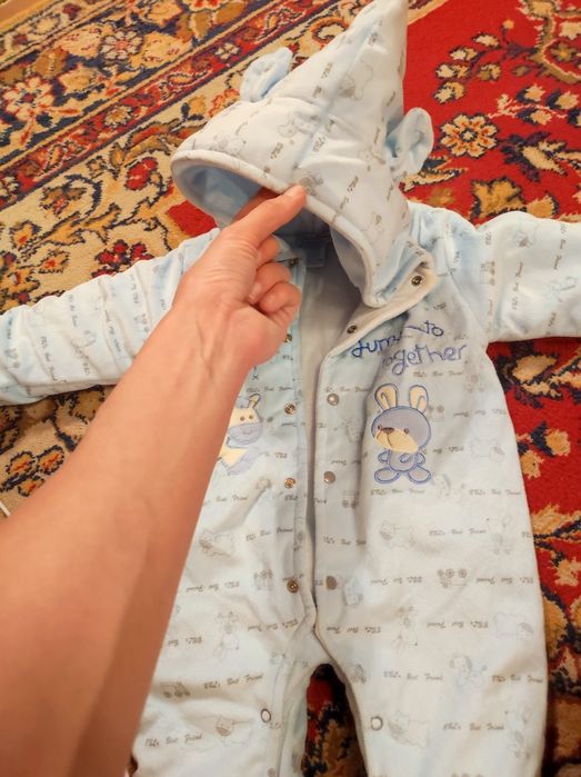 Продам осене весение комбинезоны