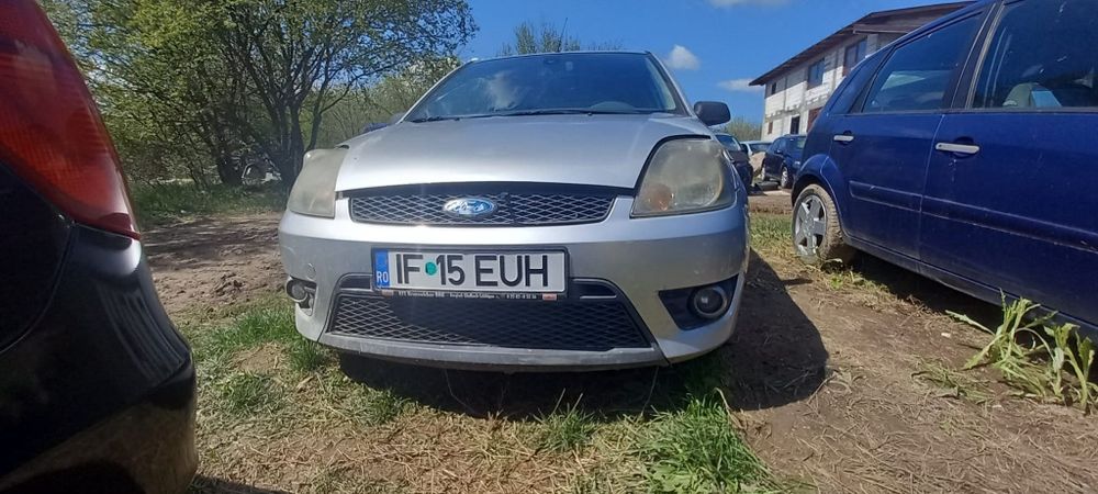 Dezmembrez ford fiesta an 2008 motor 1.6 diesel Cod motor HHJB