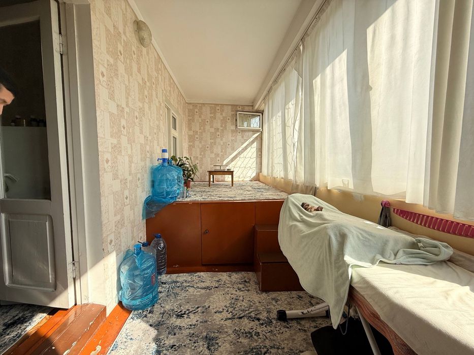 Уй Сотилади, 4 Хонали Банковский Уй