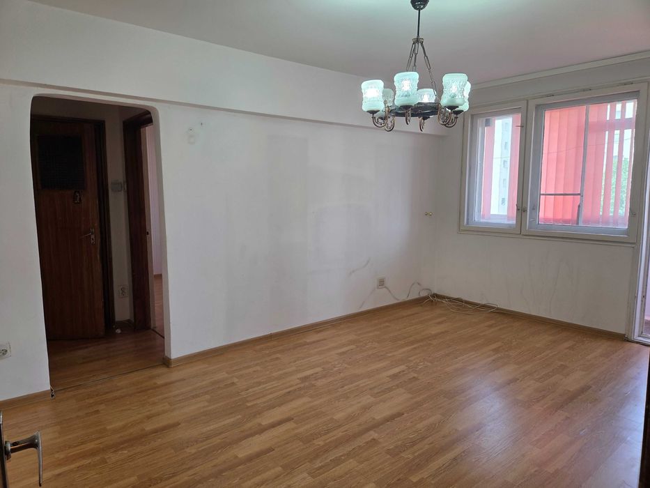 Apartament 2 camere de vanzare Piata Sudului