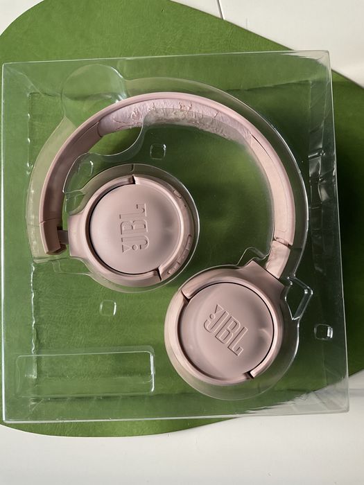 Casti wireless on earJBL 500 BT