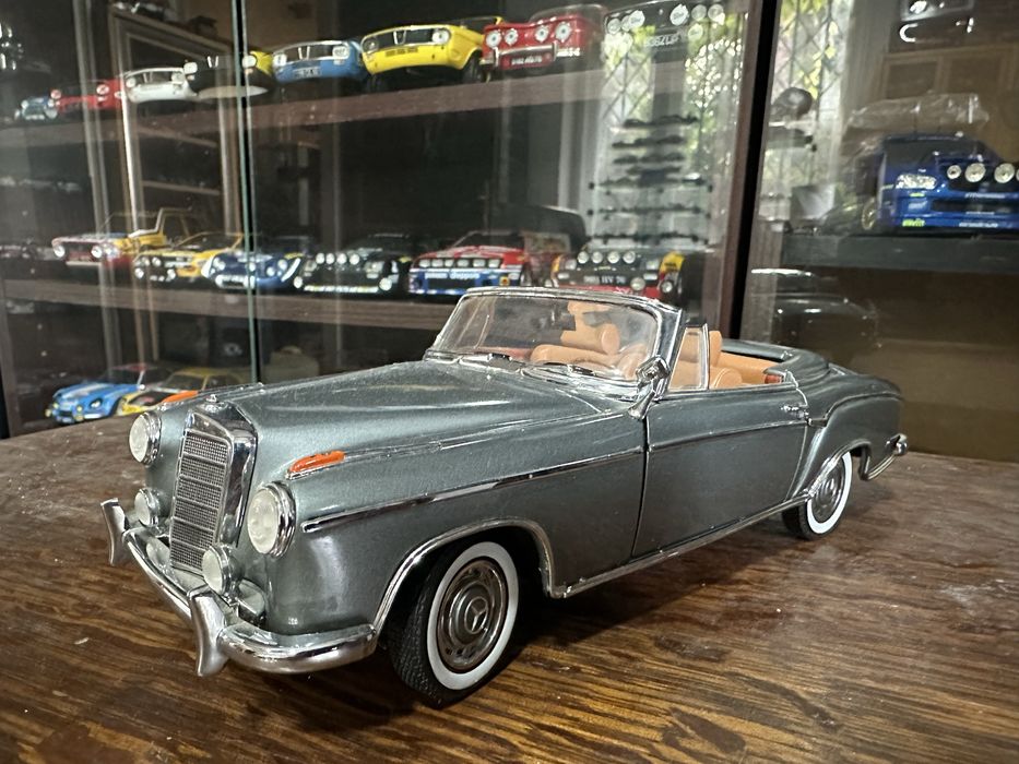 Machete 1:18 - diverse modele