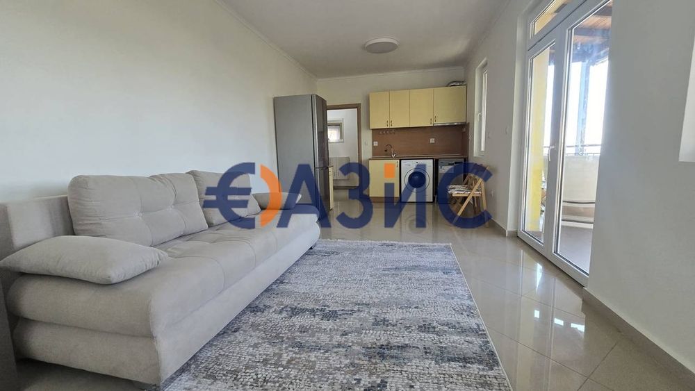 Продава се Двустаен апартамент в Свети Влас - 73 кв.м за 626 €/кв.м - Снимка #11