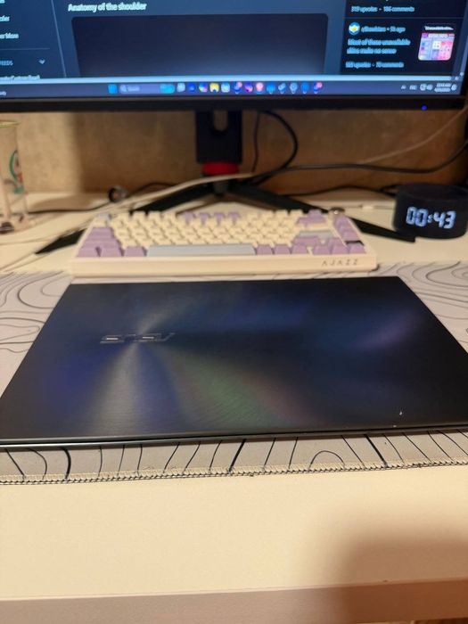 ASUS ZenBook UX425J