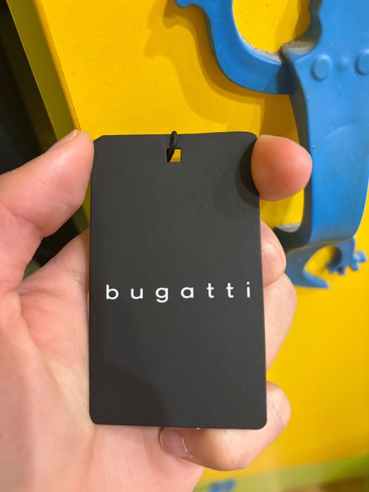 Чисто нов колан на bugatti