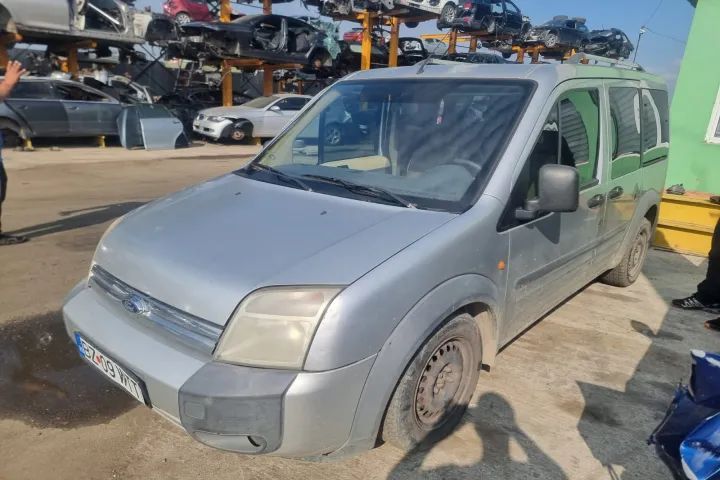 Dezmembrez Ford Tourneo Connect an 2008, motor 1.8 tdci cod P9PA 90cp,   dezmembrari cutie de viteze motor