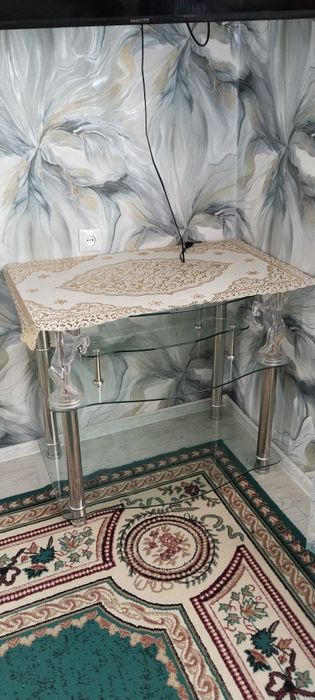 Подставка. Телевизордың астына қоятын сатылады.