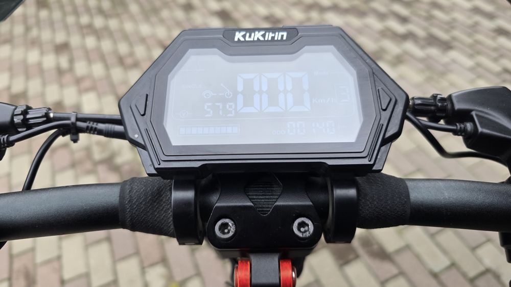 Trotineta electrica KuKirin G2 Master, model 2025 . Nu accept schimburi !