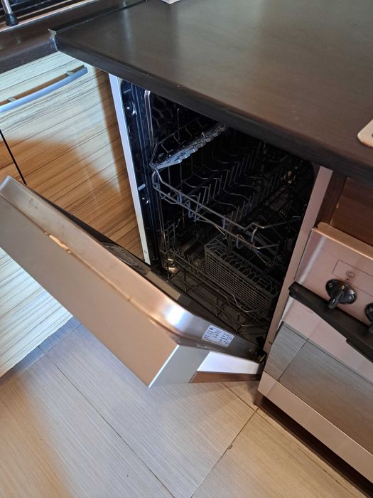 Дава се под наем Двустаен апартамент в София, Люлин 6 - 60 кв.м за 570 € - Снимка #3