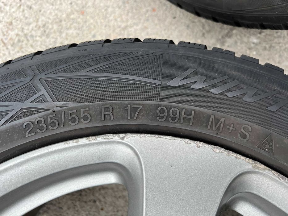Джанти със зимни гуми Goodyear 235/55/17 от Форд/Ford Куга/Kuga!