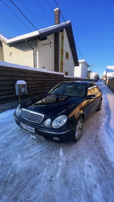 Mercedes e class w211