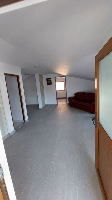 Apartament  cu un dormitor la curte  în Roman