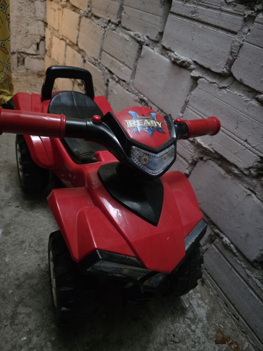 Atv copii este ca nou