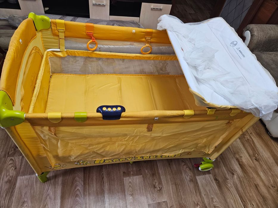 Детская кровать манеж