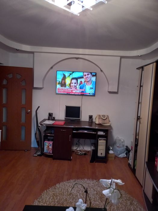 Apartament 2 camere decomandat.
