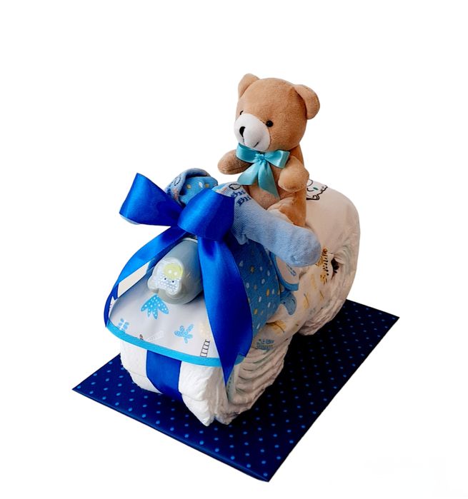 Торти от памперси, подаръци за бебета