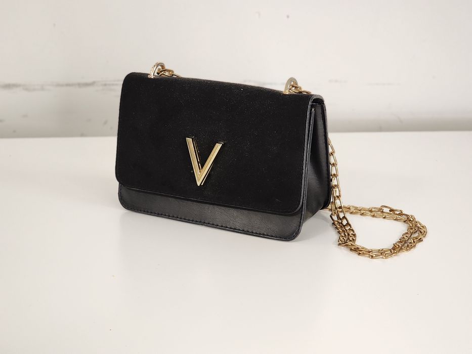 Черна дамска чантичка