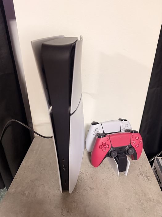 Ps5 + 2 controllere + dock incarcare