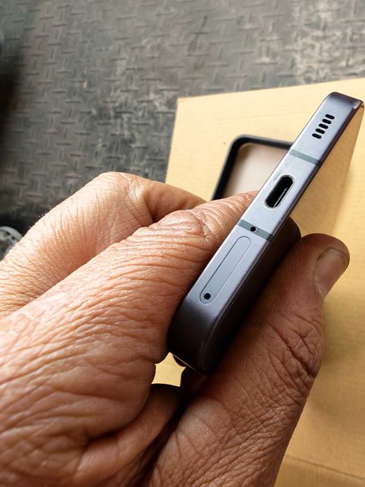 Nothing phone 1/12-256/.