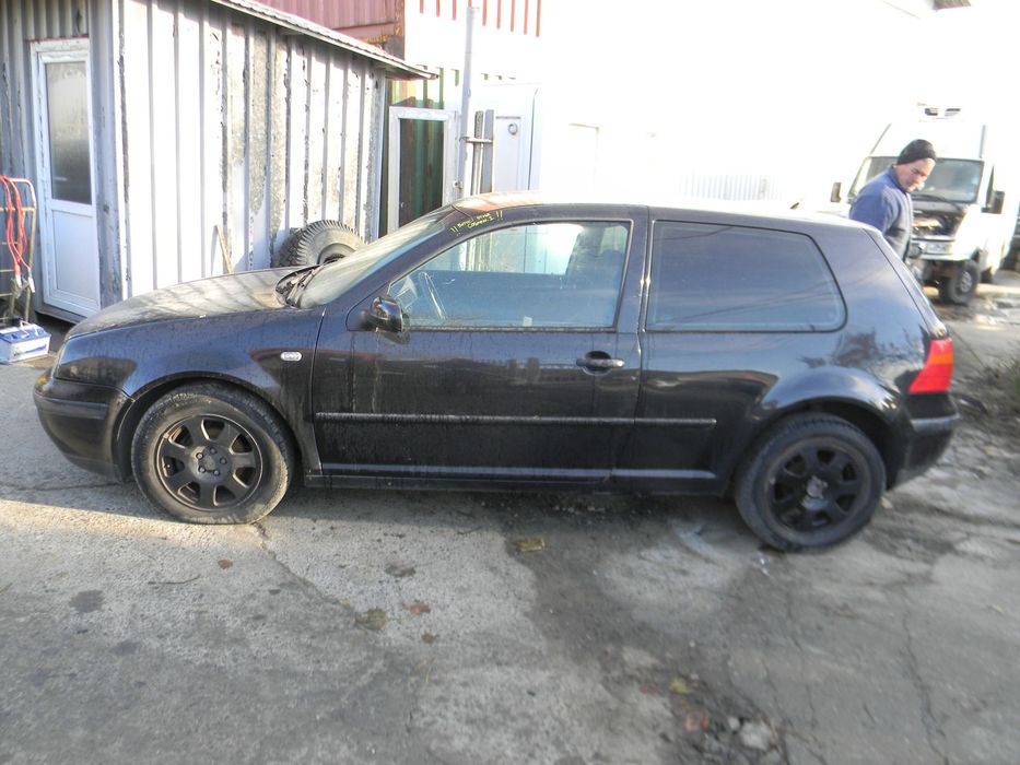 Dezmembrari  VW GOLF 4  1997  > 2006 1.6 16V Benzina