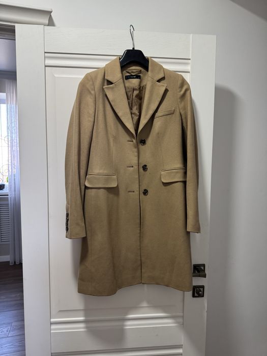 Продам верхнюю одежду( весна)