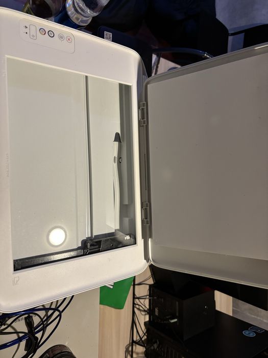 Принтер,ксерокс  HP DeskJet 2320