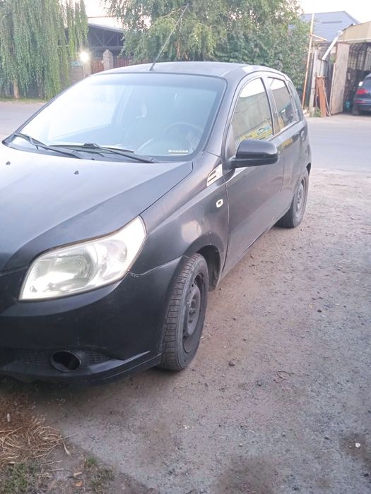 Продам chevrolet aveo 2013 года