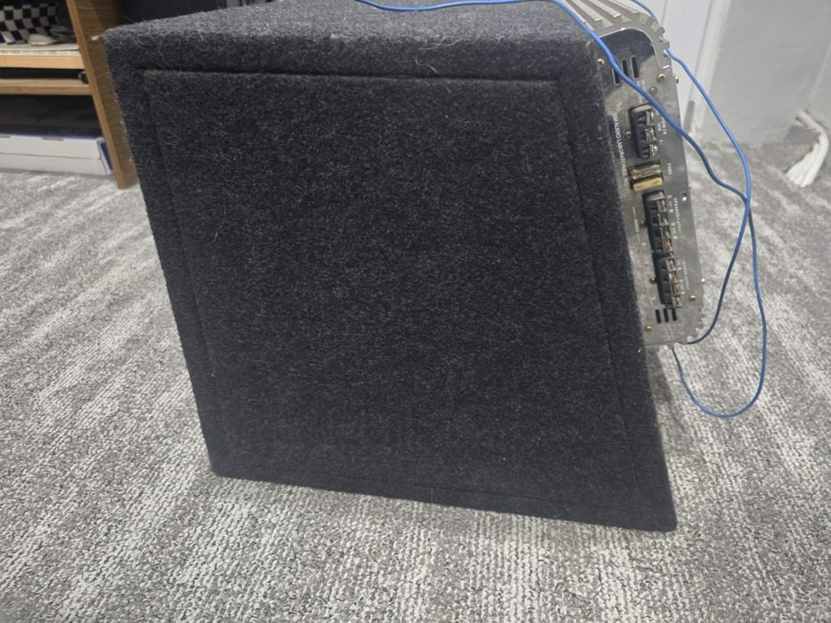 Бас каса Pioneer с усилвател