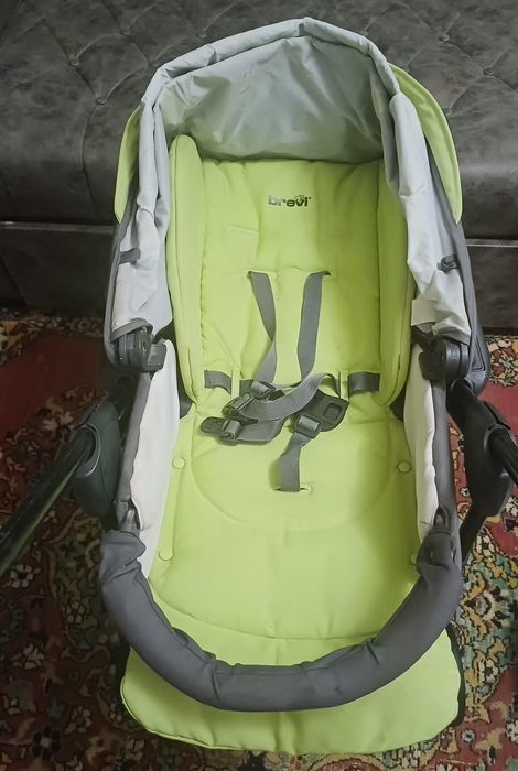 Детская коляска и автокресло