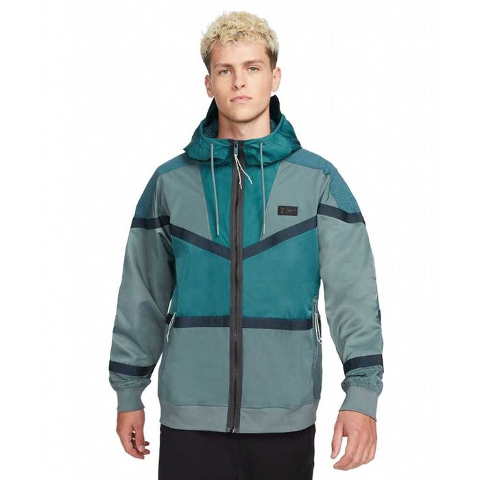 Jacketa Nike Tottenham Hotspur, PRODUS NOU CU ETICHETA, MARIMEA M