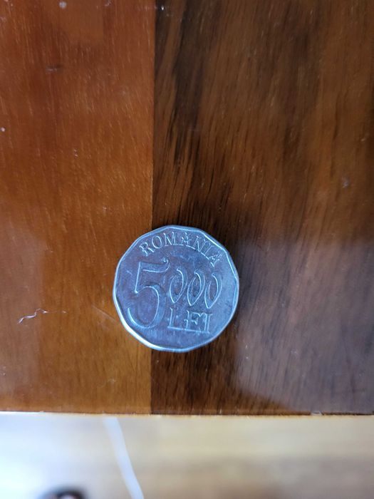 Moneda româneasca 5000lei 2003