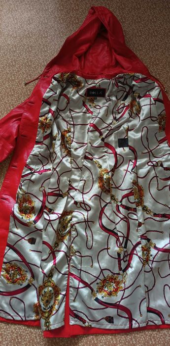 Кожаный женский плащ