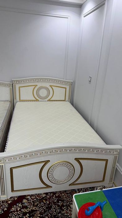 Bir odamlik divan (2 ta)