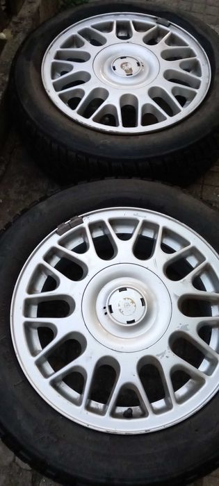 Автомобилни гуми с джанти