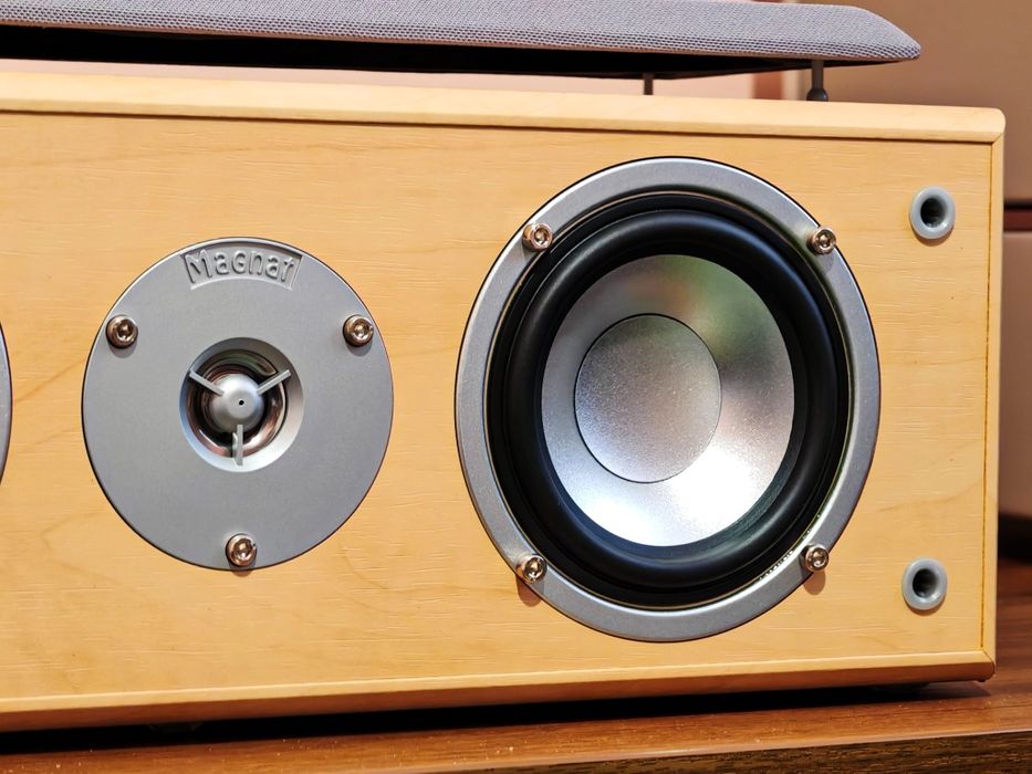 Magnat Motion 990 SET. Boxa centru premium. Estetică raft. Preț fix !