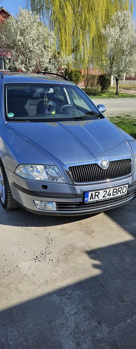 Vind urgent skoda octavia 2 din 2006cu akte în regula