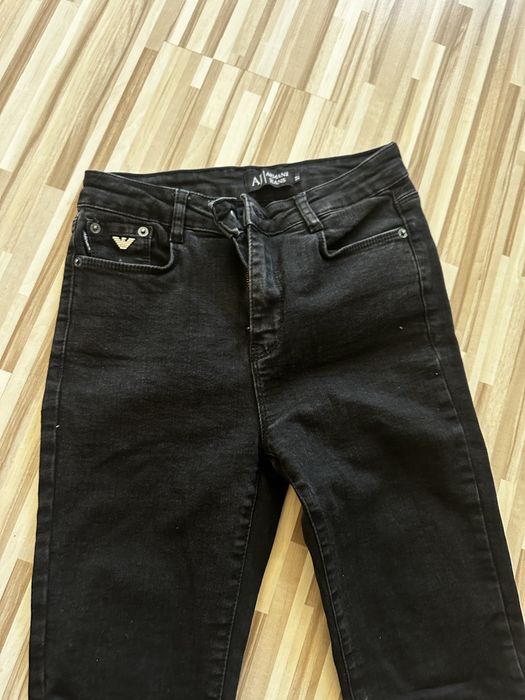 Дамски дънки.