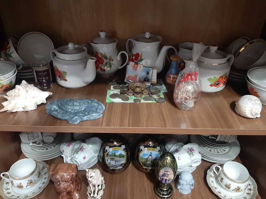 Посуда б/у в хорошем качестве.