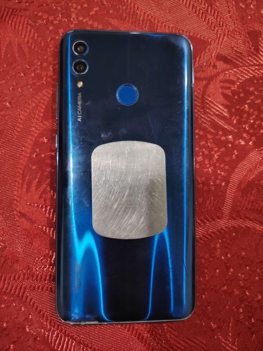Honor tilifon sotiladi