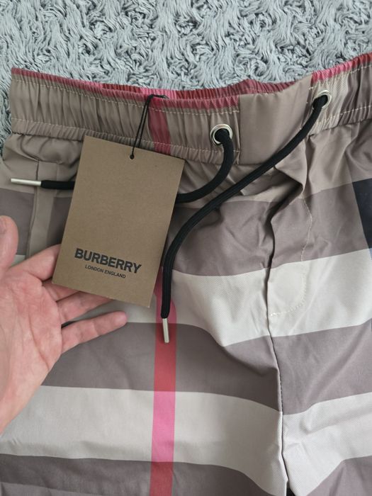 Pantaloni scurti BURBERRY URGENT
