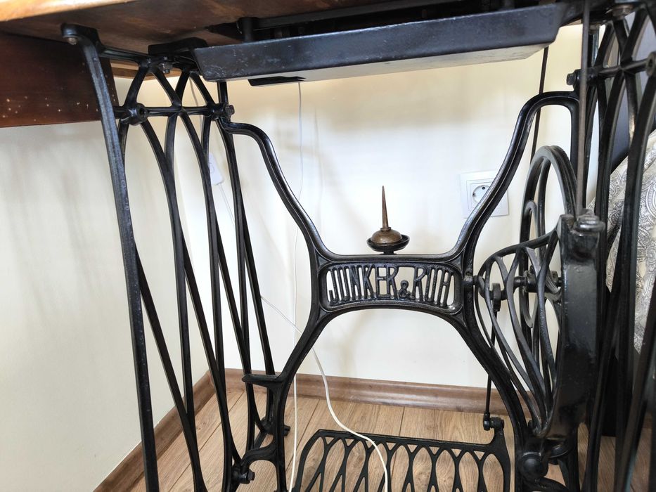 Стара шевна машина Британия