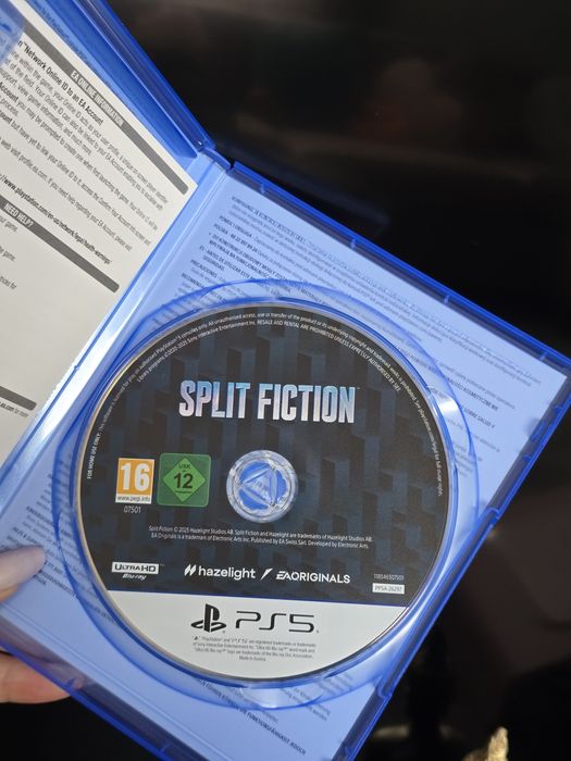 Joc PS5- Split Fiction