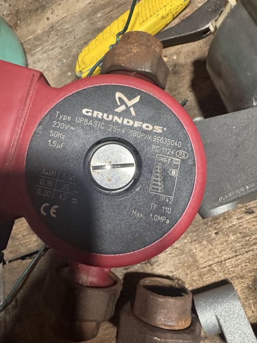 Рецирколационни помпи 2 бр