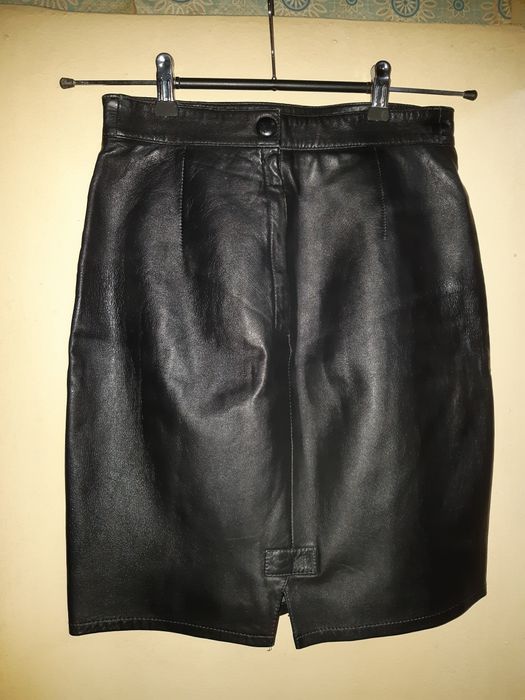 Женская кожанная куртка+юбка (Италия)