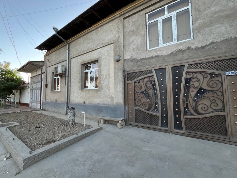 Uy Sotiladi Toshkent viloyati zangiota tumani 12 sotix