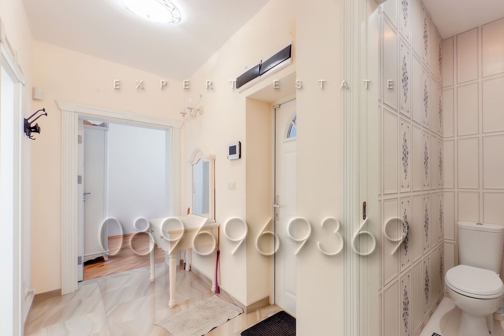 Продава се Четиристаен апартамент в Варна, Гръцка махала - 119 кв.м за 2353 €/кв.м - Снимка #5