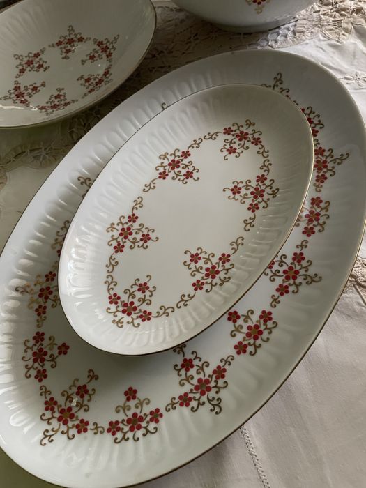 Serviciu masă porțelan fin 1777