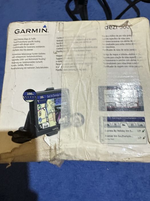 Garmin Dezl-560 truck