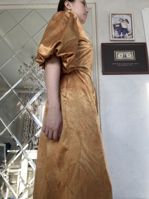 Дизайнерское платье